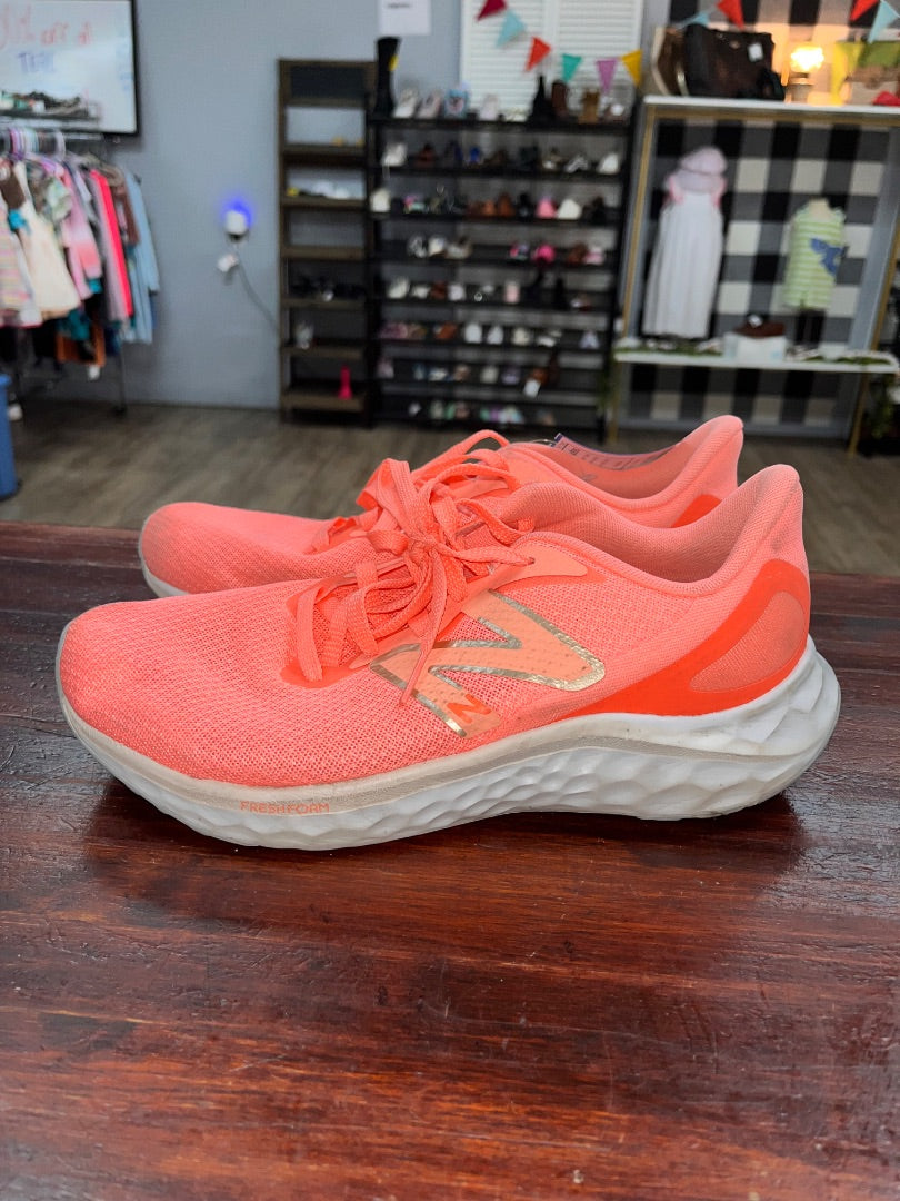 BRIGHT CORAL NEW BALANCE SNEAKERS, SHOES A9.5