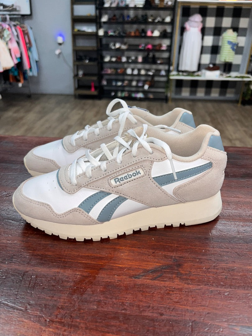 GREY/WHITE/BLUE REEBOK LEATHER TRIM SNEAKERS, SHOES A5.5