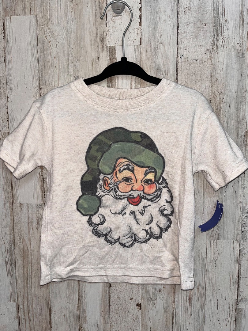 TAN BOUTIQUE CAMO SANTA TEE, BOY 2T