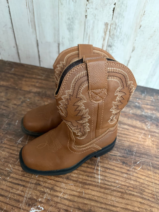BROWN DREAM PAIRS COWBOY BOOTS, SHOES 6