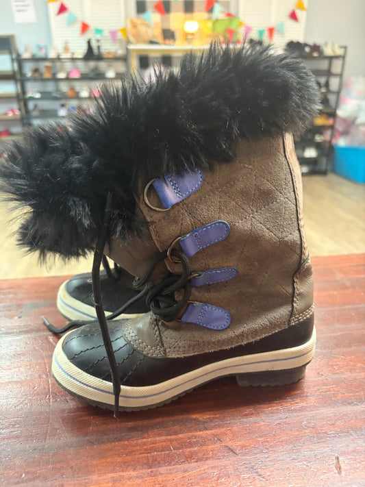 GREY  FURRY SNOW BOOTS, SHOES 13