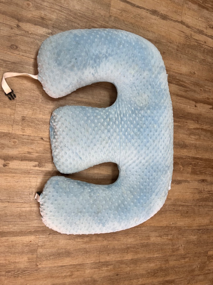 BLUE TWIN Z PILLOW TWIN MINKY DOT FEEDING PILLOW