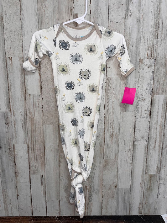 WHITE BESTAROO SOFT LION GOWN, BOY 0-3M