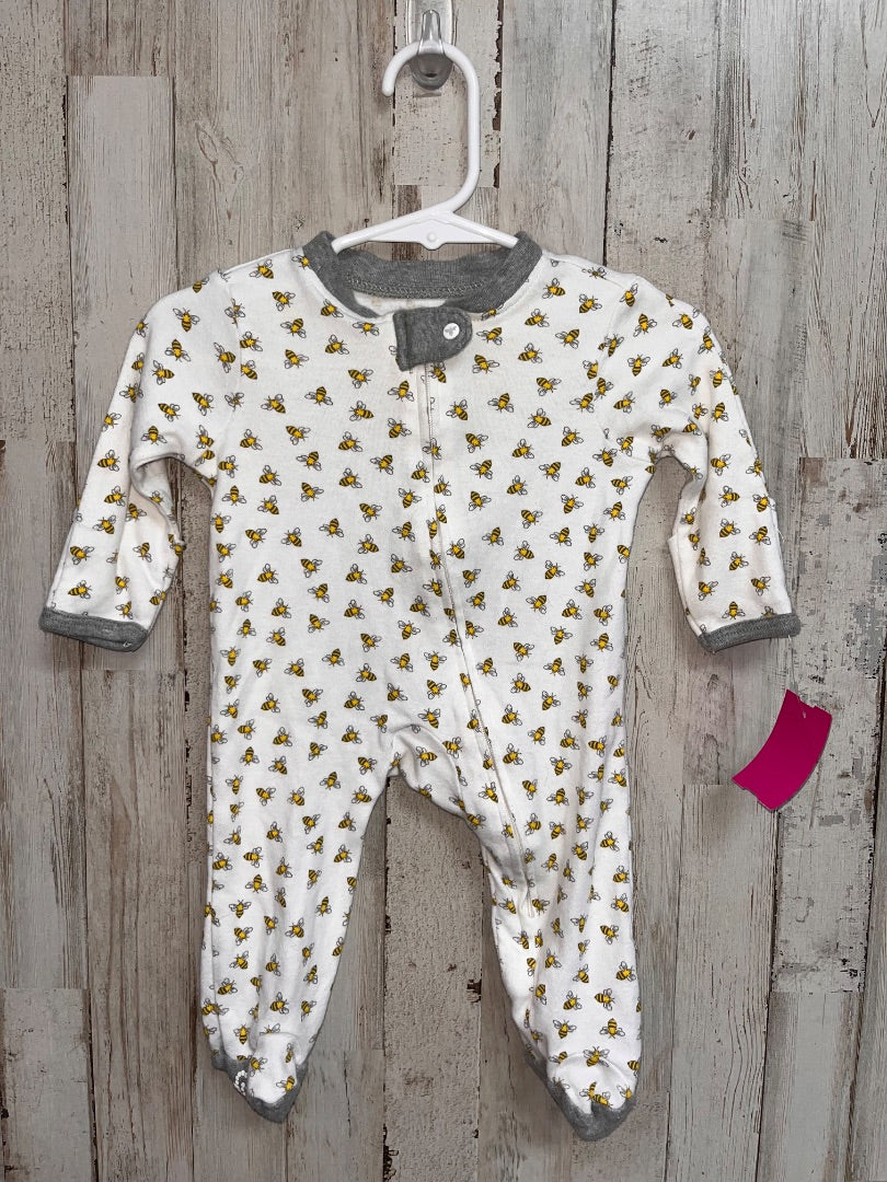 WHITE BURTS BEES BEE PRINT SLEEPER, BOY NB