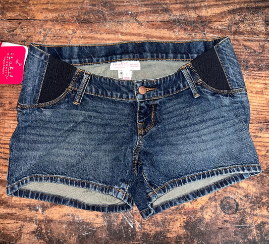 DARK DENIM ISABEL MATERNITY NEW MIDI SHORT SZ 2, MATERNITY