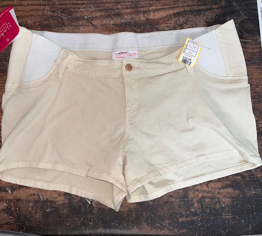 IVORY ISABEL MATERNITY NEW SZ 16 MIDI SHORTS, MATERNITY