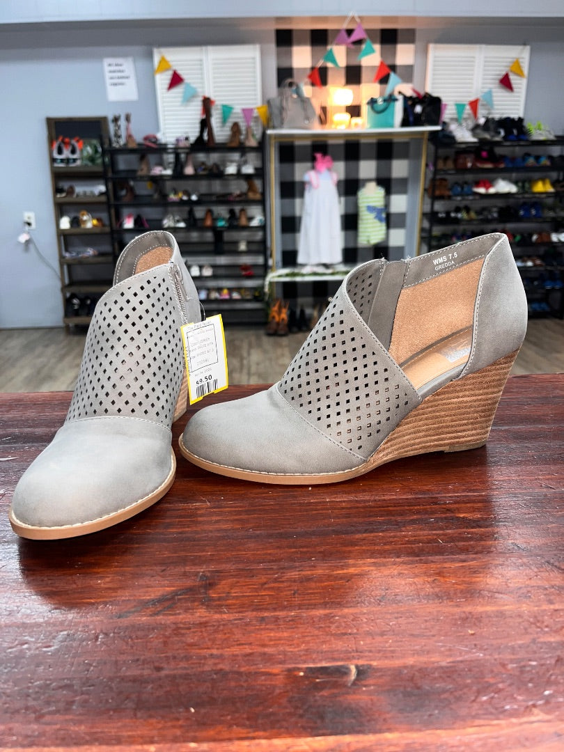 GREY DOLCE VITA ROUND TOE WEDGE SHOES, SHOES A7.5