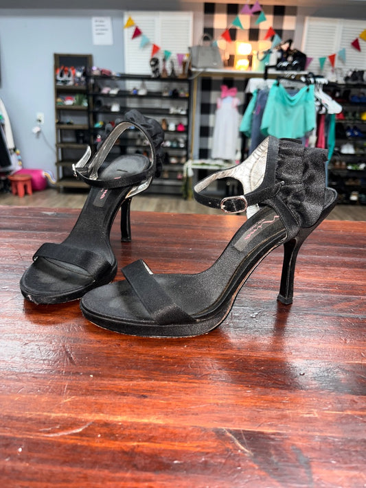 BLACK MIA RUFFLE HEEL HEELS, SHOES A6