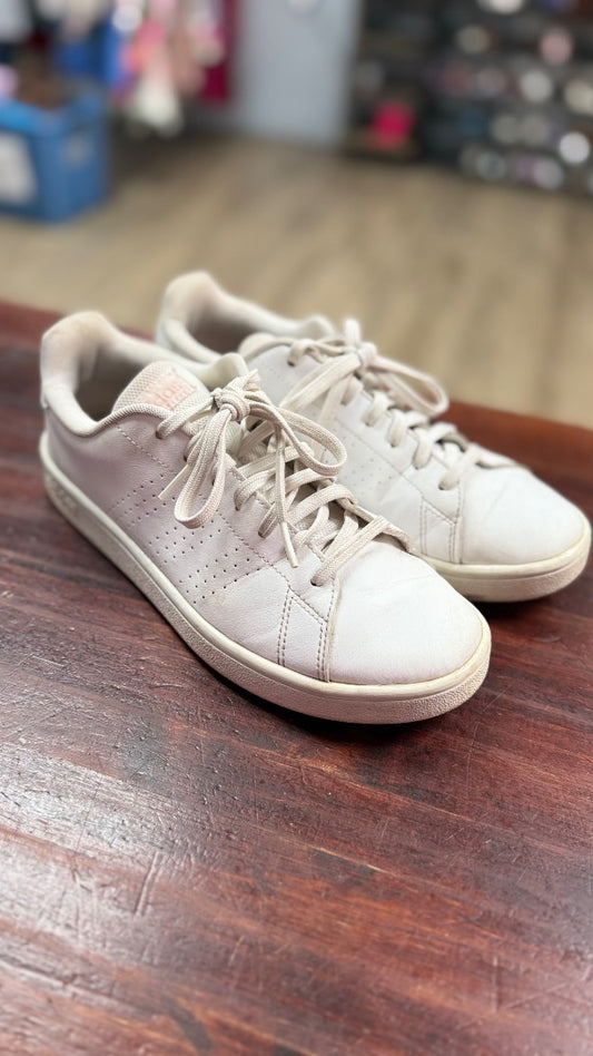 WHITE ADIDAS LEATHER SNEAKERS, SHOES A8.5