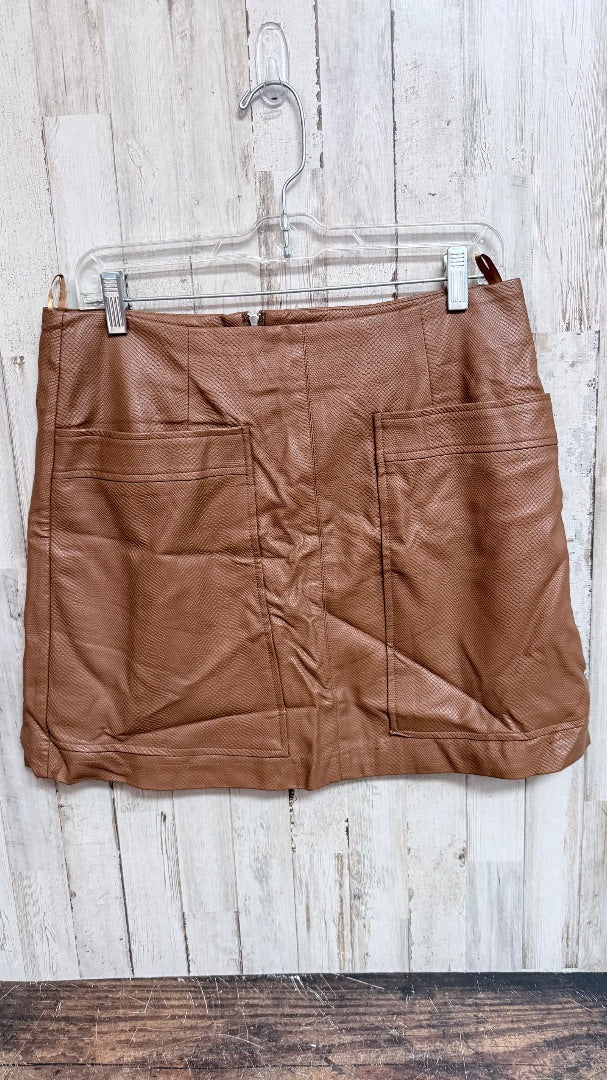BROWN VERY J FAUX LEATHER SKIRT, LADIES L