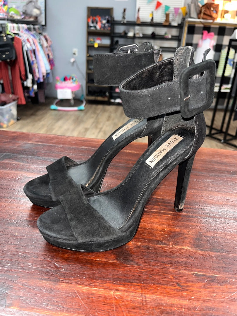BLACK STEVE MADDEN SUEDE BUCKLE HEELS, SHOES A6