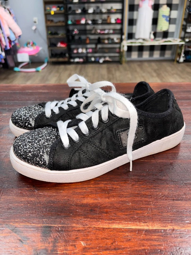 BLACK DAISY FUENTES GLITTER TOE SNEAKERS, SHOES A7