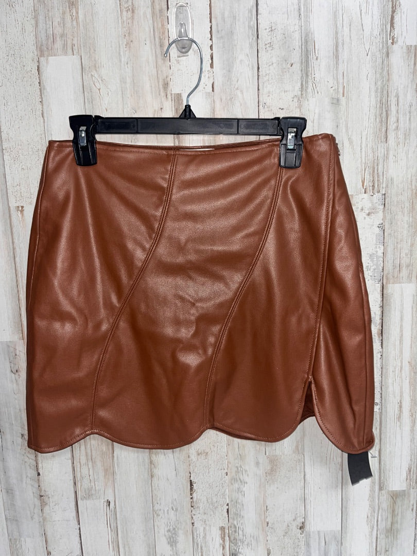 BROWN LOVERICHE FAUX LEATHER SCALLOPED SKIRT, LADIES M