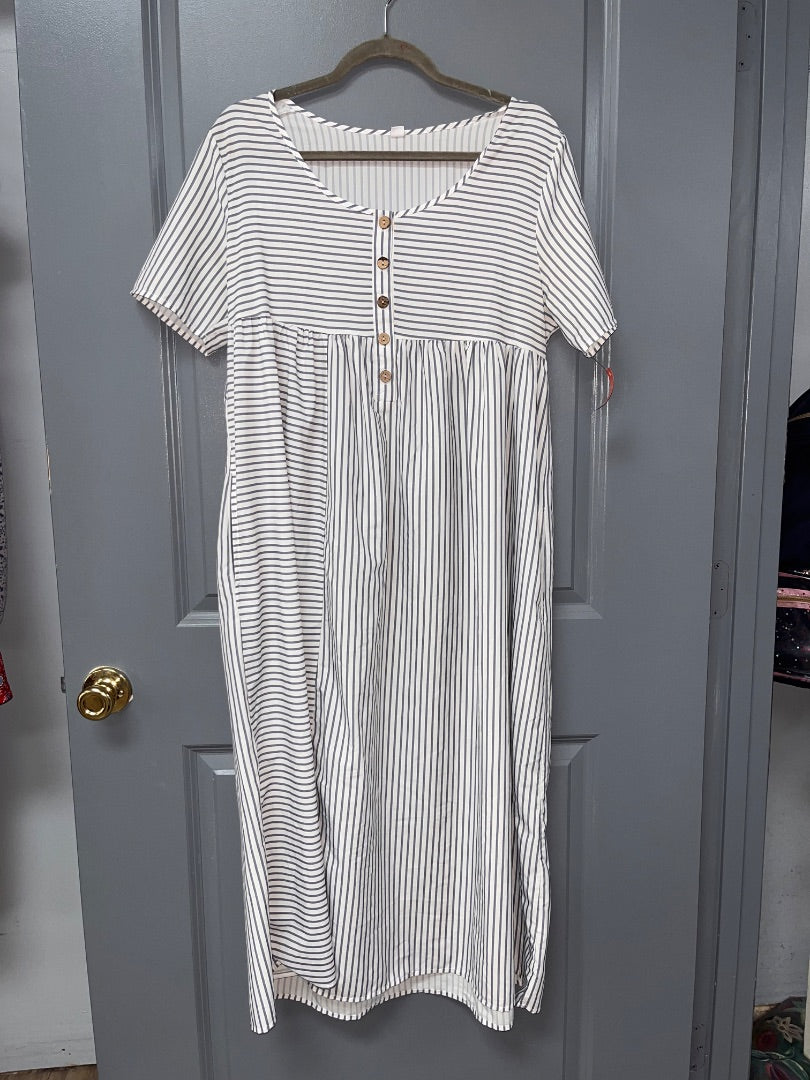 WHITE/BLUE SHEIN STRIPE BUTTON MAXI, LADIES L