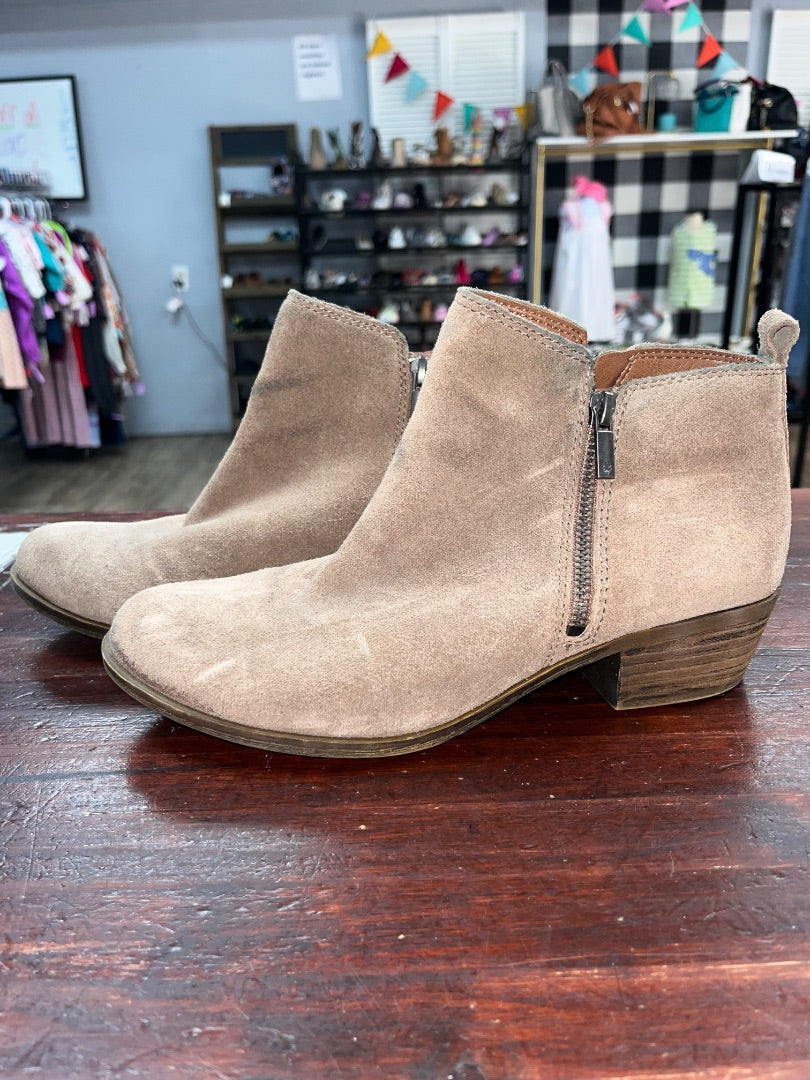 TAUPE LUCKY BRAND SUEDE ANKLE BOOTS, SHOES A8.5