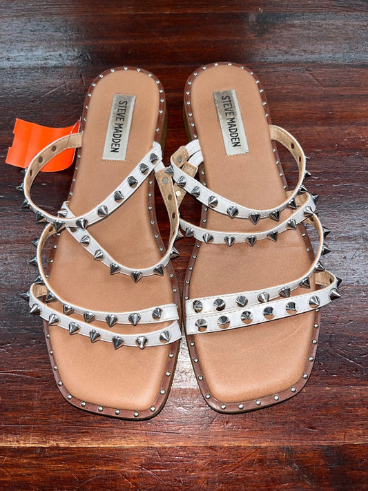 WHITE/SILVER STEVE MADDEN STUDDED SANDALS, SHOES A7