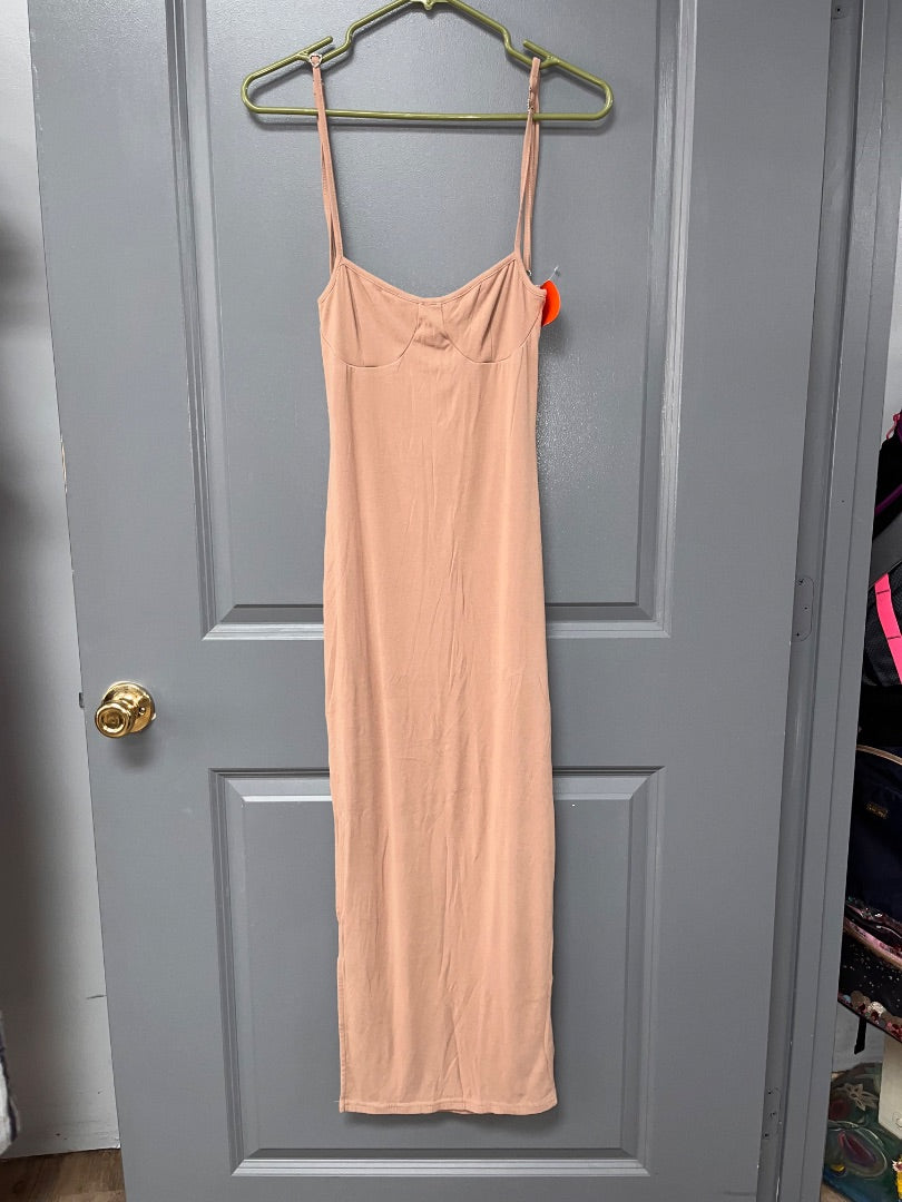 TAN FASHION NOVA FITTED COTTON MAXI, LADIES L