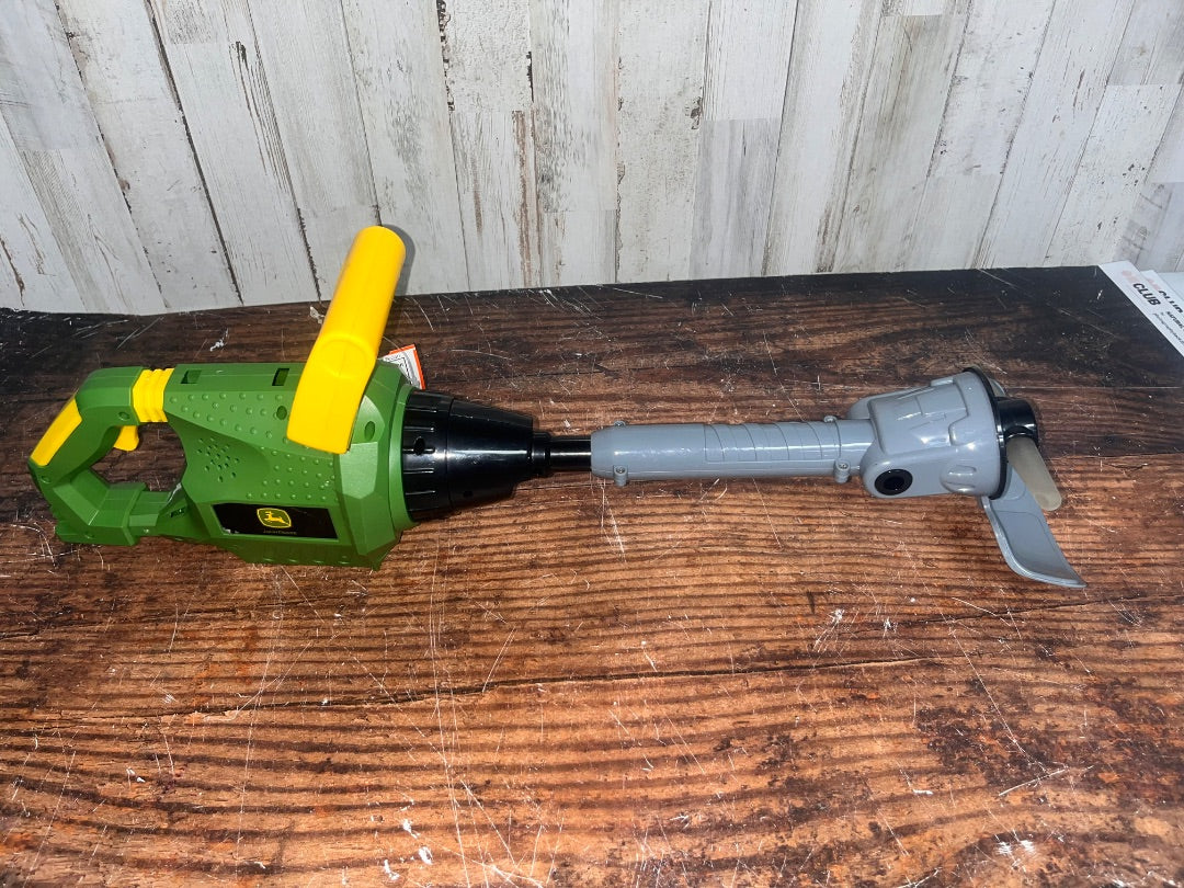 GREEN JOHN DEERE TOY WEED EATER