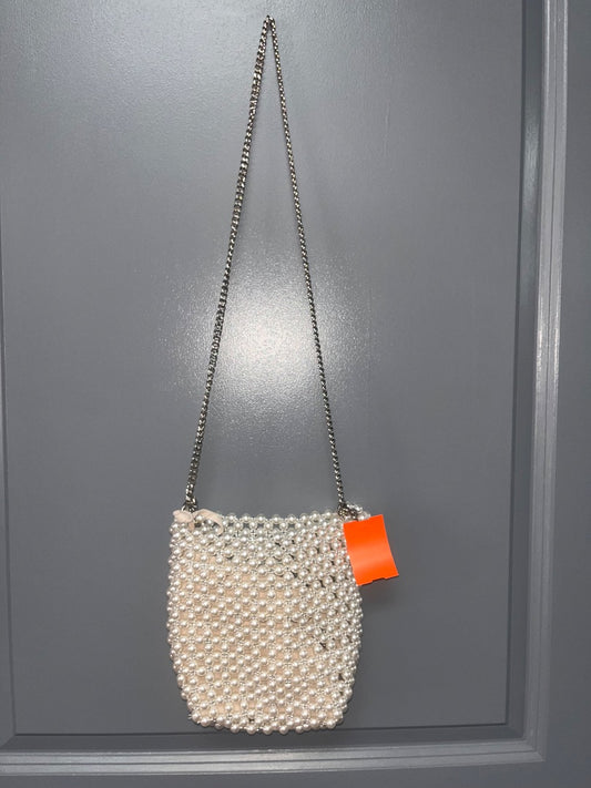 WHITE ZARA PEARL PURSE