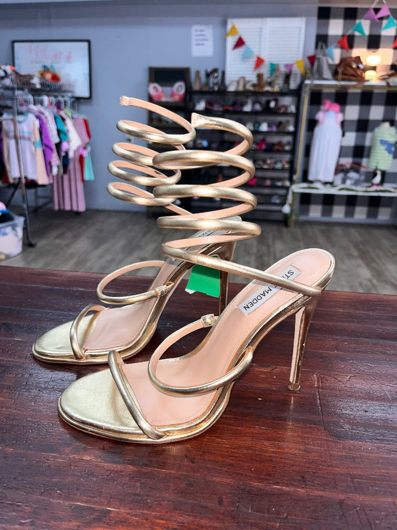 GOLD STEVE MADDEN ANKLE WRAP HEELS, SHOES A7.5