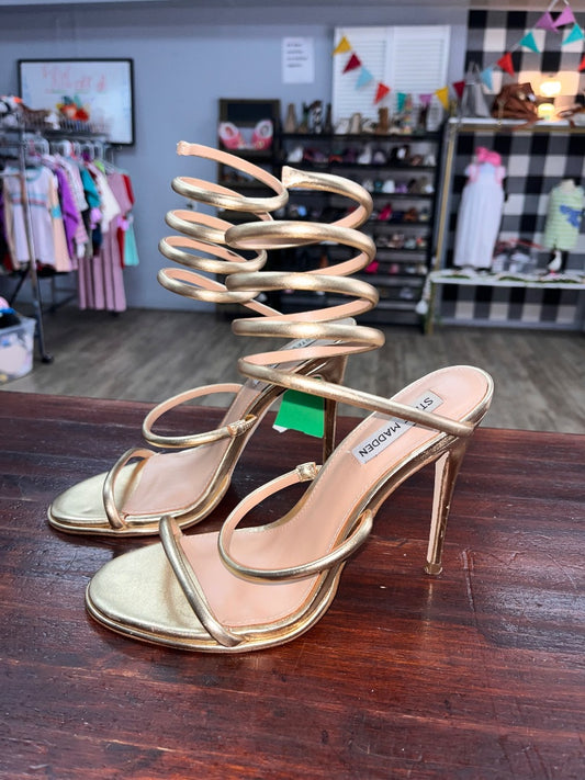 GOLD STEVE MADDEN ANKLE WRAP HEELS, SHOES A7.5