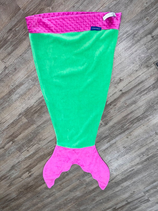 GREEN/PURPLE BLANKIETALES MERMAID TAIL BLANKET