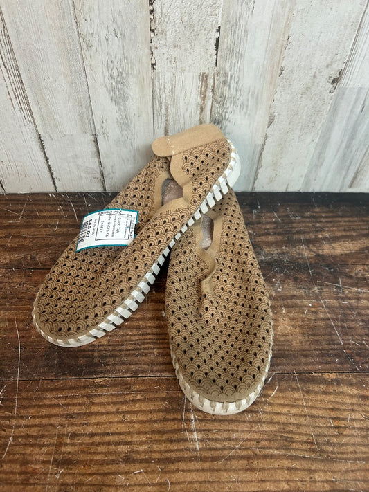TAN ILSE JACOBSEN SCALLOP LEATHER SLIP ON SHOES, SHOES A6