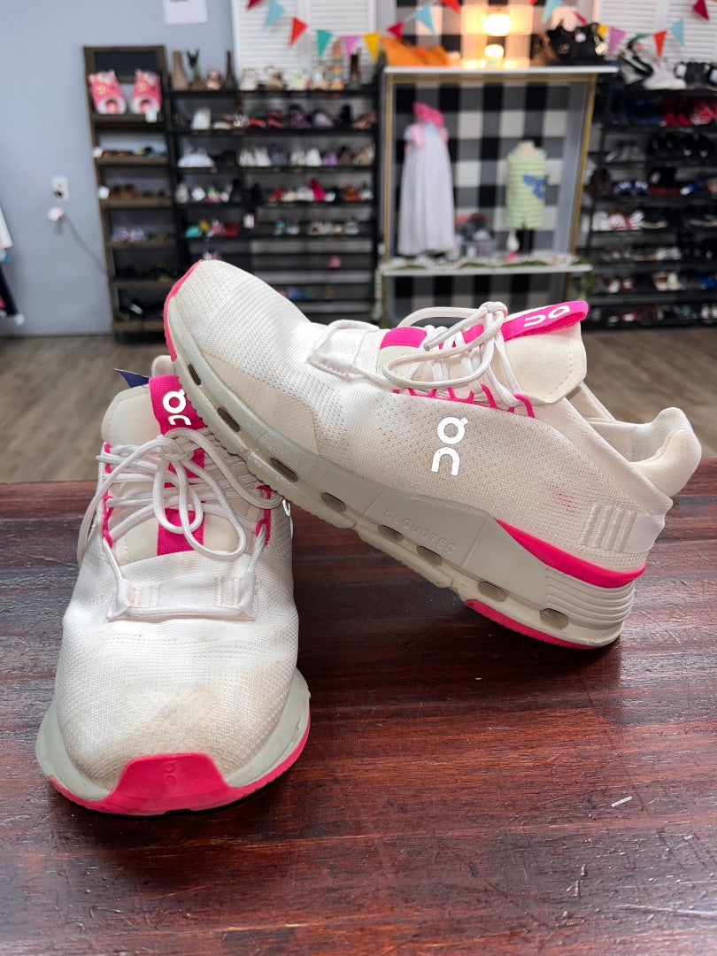 WHITE/PINK ON CLOUD CLOUD TEC SNEAKERS, SHOES A8.5