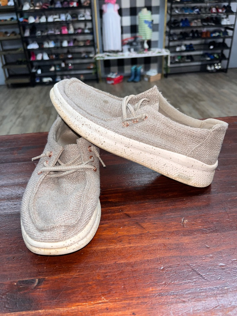 TAN SKECHERS SLIP ON ARCH FIT SHOES, SHOES A7